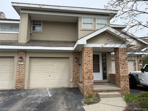 6677 Chimney Sweep, West Bloomfield, MI, 48322-3426 | Card Image