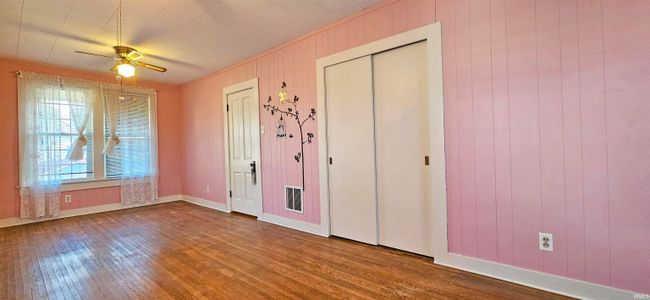 131 N Cherry St, House other with 3 bedrooms, 2 bathrooms and null parking in Mount Carmel IL | Image 16
