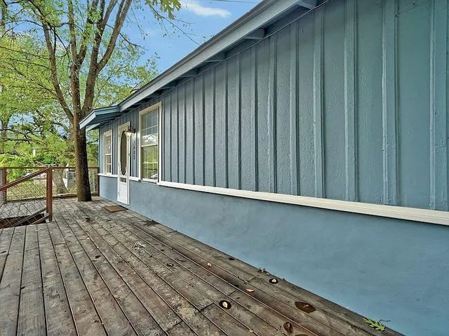 View of wooden terrace | Image 17
