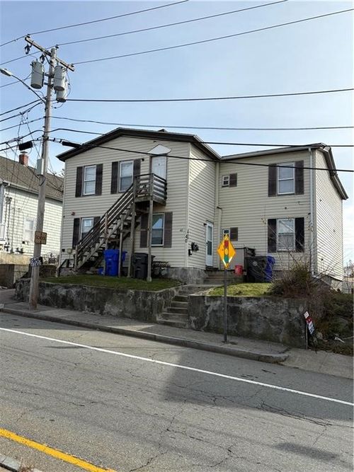 40 Roberts St, West Warwick, RI, 02893-5092 | Card Image