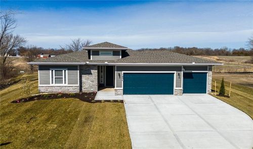 1804 Halls Creek Ave, Raymore, MO, 64083-8389 | Card Image