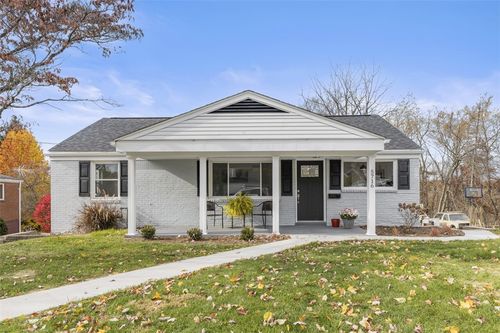 5716 Smith Dr, Bethel Park, PA, 15102-3542 | Card Image