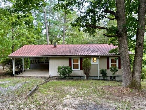 62 Kinard Ln, Penrose, NC, 28766-9773 | Card Image