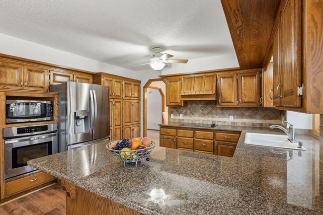 5929 Oxford St N, House other with 4 bedrooms, 4 bathrooms and null parking in Shoreview MN | Image 13