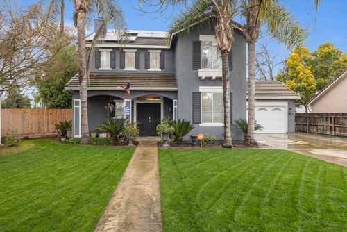 3929 S Bollinger St, Visalia, CA, 93277-5113 | Card Image