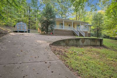 319 Brady Dr, House other with 3 bedrooms, 2 bathrooms and 4 parking in Dickson TN | Image 3