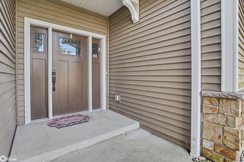 5193 Turnberry Ct, Burlington, IA, 52601-2505 | Card Image