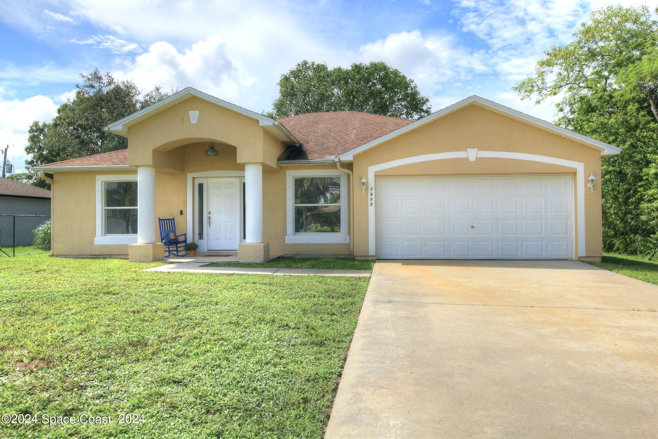 100th Ct, Vero Beach, FL 32967