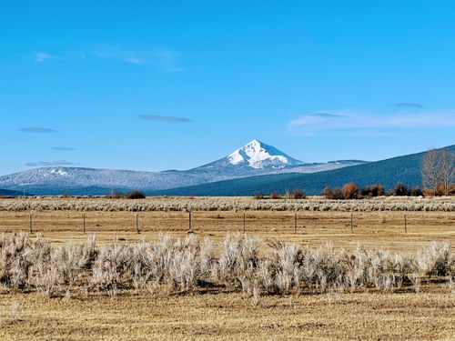 31130 Modoc Point Road, Chiloquin, OR, 97624 | Card Image