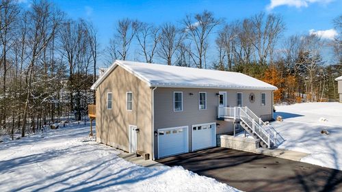 103 Daniel Shays Hwy, Belchertown, MA, 01007-9527 | Card Image