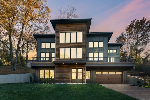 1003 Antioch Pike, Nashville, TN, 37211-3001 | Card Image