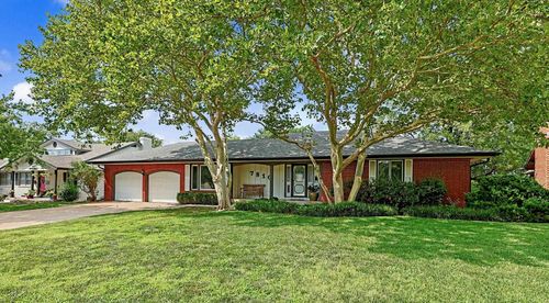 7810 E Pagent Ln, Wichita, KS, 67206-2154 | Card Image