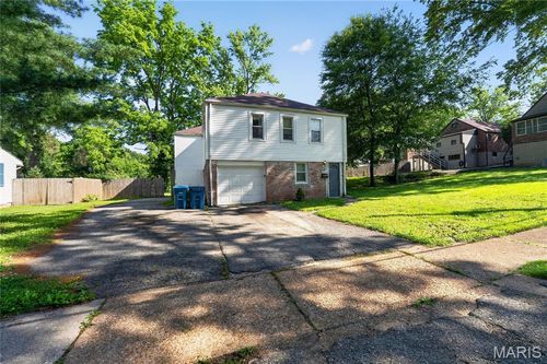 615 Derinda Ave, Saint Louis, MO, 63135-2038 | Card Image
