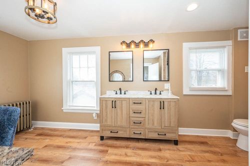 7120 North Lima Road, Poland, OH, 44514 | Card Image