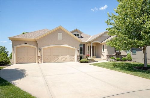 5836 Constance St, Shawnee, KS, 66216-5600 | Card Image