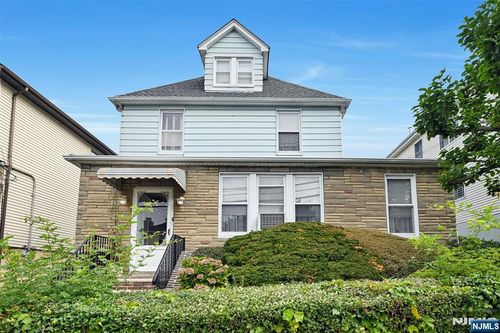 455 Park Ave, Fairview, NJ, 07022-1135 | Card Image