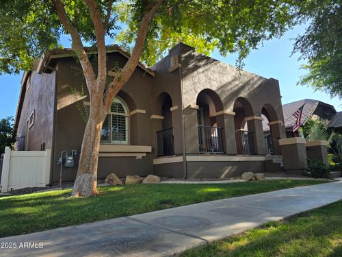2669 E Tamarisk St, Gilbert, AZ, 85296-8995 | Card Image