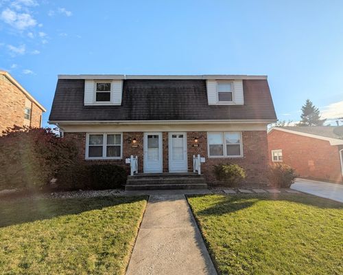 307 Robinhood Ln, Bloomington, IL, 61701-8206 | Card Image