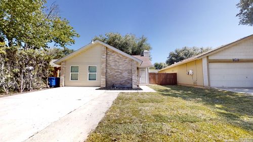 9643 South Bnd, San Antonio, TX, 78250-2827 | Card Image