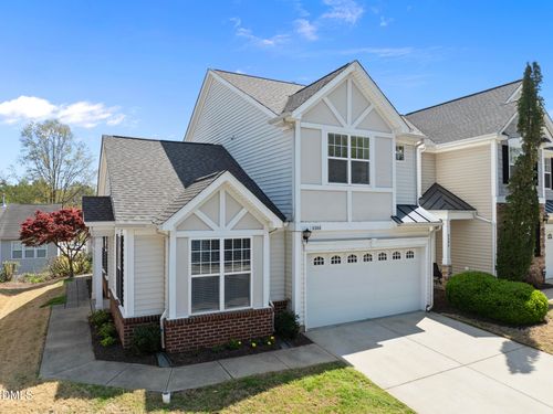 8306 Chimneycap Dr, Raleigh, NC, 27613-6890 | Card Image