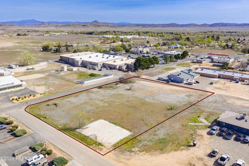 399-443 W Palomino Rd, Chino Valley, AZ, 86323-5648 | Card Image