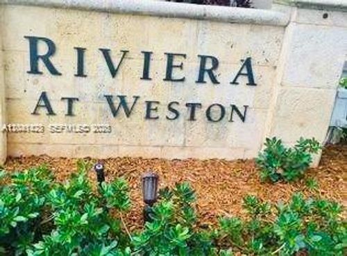 246-246 Riviera Cir, Weston, FL, 33326-3117 | Card Image
