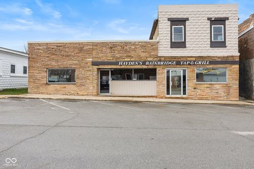 109 W Main St, Bainbridge, IN, 46105-9442 | Card Image