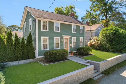 230 Marlborough St, East Greenwich, RI, 02818-3634 | Card Image