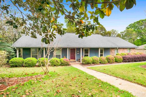 10014 Huntsman Path, Pensacola, FL, 32514-1689 | Card Image