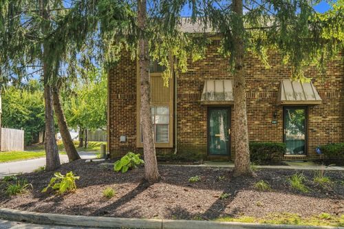 6159 Stornoway Dr S, Columbus, OH, 43213-2162 | Card Image