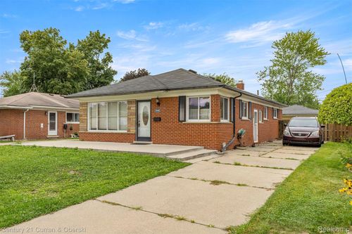 25542 W Warren St, Dearborn Heights, MI, 48127-3838 | Card Image
