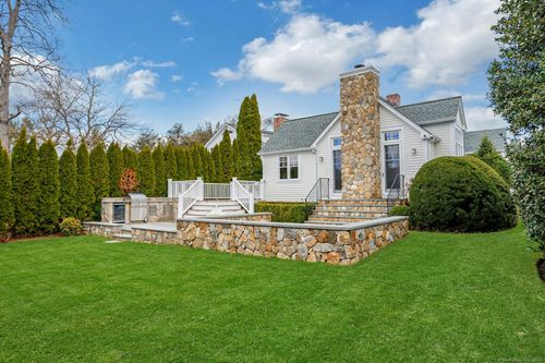 13 Bryan Rd, Norwalk, CT, 06853-1204 | Card Image