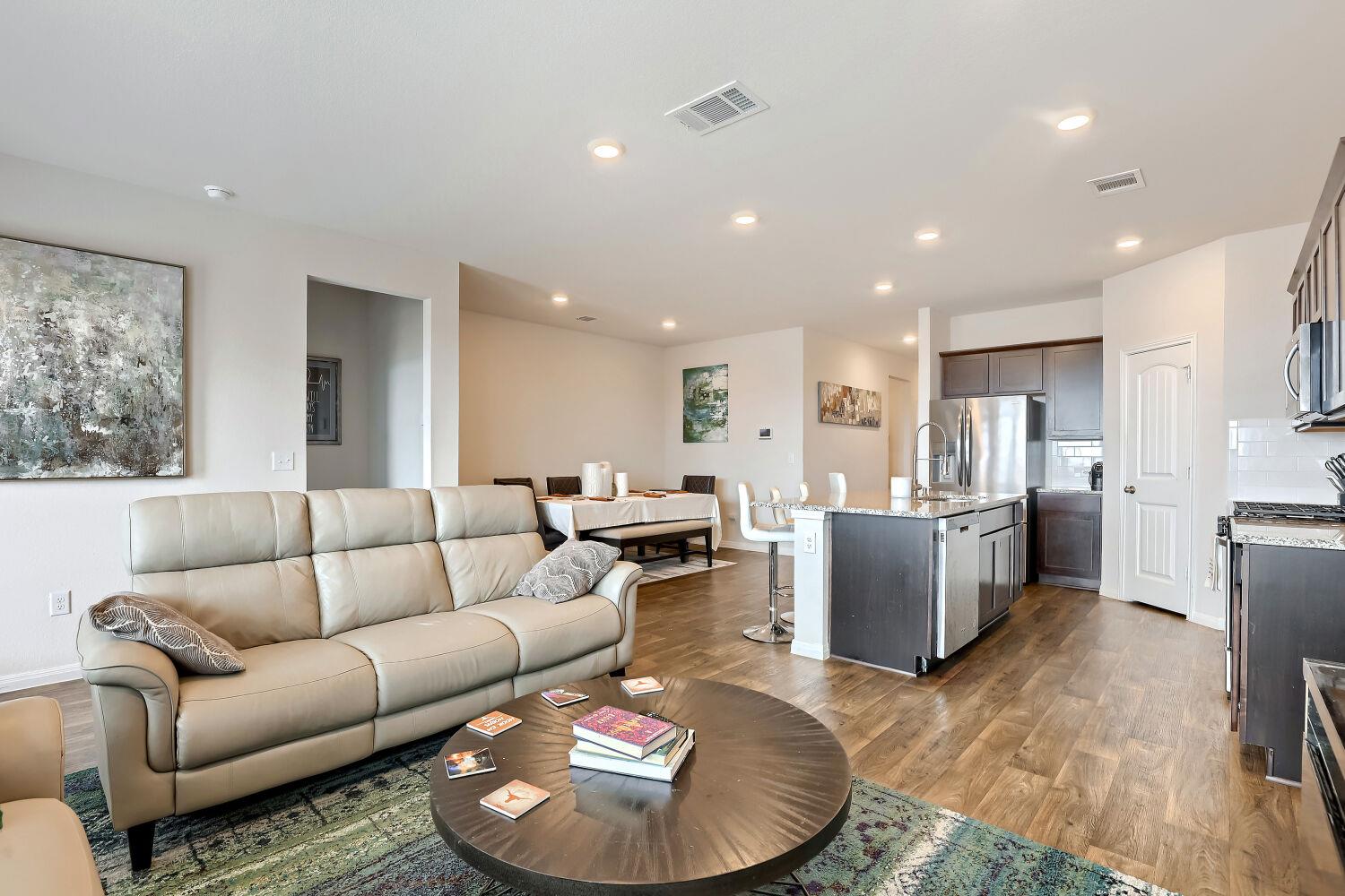 Residential Lease in Georgetown 5