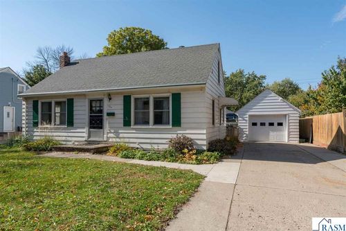 124 Thayer Avenue, Mankato, MN, 56001 | Card Image