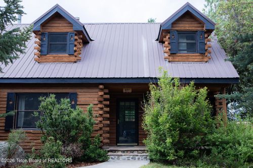 837 W W Stuart St Street, Pinedale, WY, 82941 | Card Image