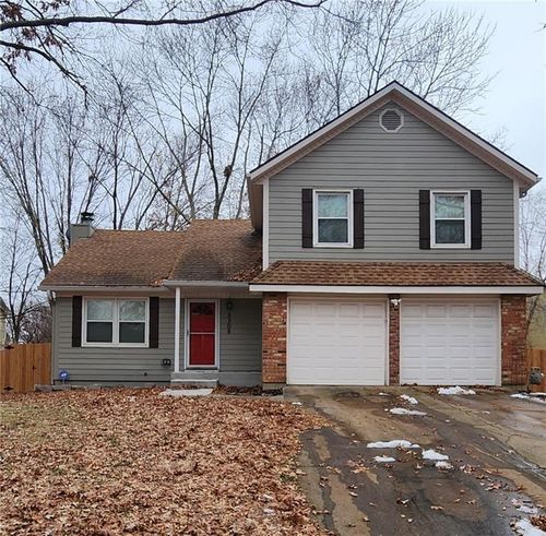 8308 Tomashaw St, Lenexa, KS, 66219-1570 | Card Image