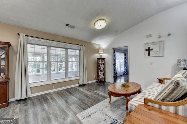 305 Morning Glen Dr, House other with 4 bedrooms, 2 bathrooms and 2 parking in Suwanee GA | Image 38