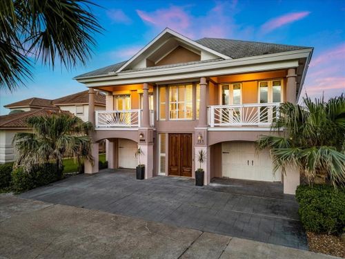 123 Port St, San Leon, TX, 77539-2243 | Card Image