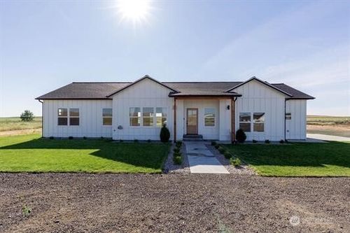 25741 Westfield Ln, Davenport, WA, 99122-8004 | Card Image