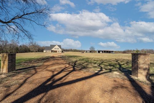 380 County Road 2470, Mt Pleasant, TX, 75455-9277 | Card Image