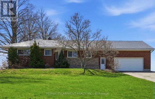 371 Highway 52, Hamilton, ON, L9H5E2 | Card Image