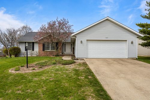 807 Heather Drive, Mahomet, IL, 61853 | Card Image