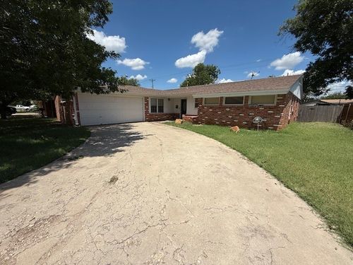 2125 S Willis St, Abilene, TX, 79605-5848 | Card Image