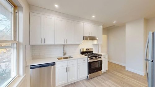 2-391 Linwood Ave, Newton, MA, 02460-1342 | Card Image