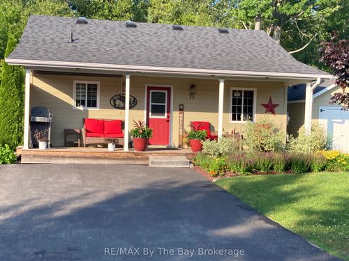 71 Madawaska Trail, Wasaga Beach, ON, L9Z1X7 | Card Image