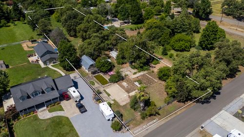 5864 Green Acres Dr, Anderson, CA, 96007-8328 | Card Image