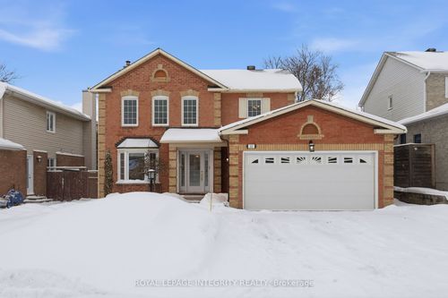 11 Rosethorn Way, Kanata, ON, K2M1P9 | Card Image
