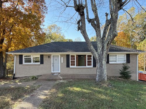 943 Draughon Dr, Greenbrier, TN, 37073-5550 | Card Image
