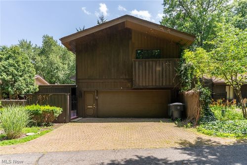 285 North Rd Ne, Warren, OH, 44484 | Card Image