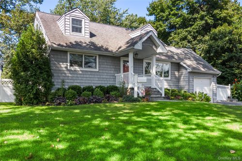 5 Norma Ln, Kings Park, NY, 11754-4520 | Card Image